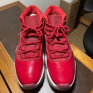 Jordan Red 11’s